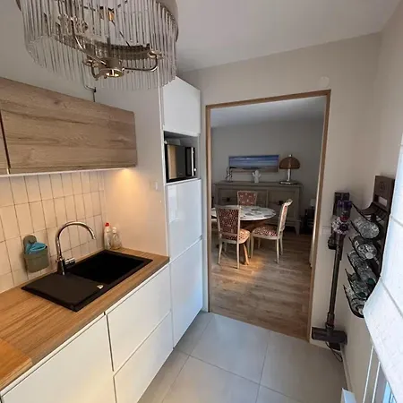 Apartment T2 Au Calme Avec Balcon Et Parking Prive *