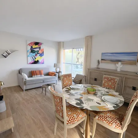 Lumineux Avec Balcon Et Parking Privé Arcachon