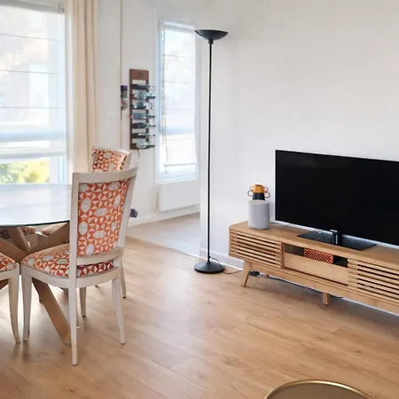 Appartamento Lumineux Avec Balcon Et Parking Privé Arcachon