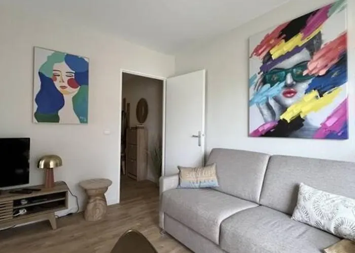 Apartment T2 Au Calme Avec Balcon Et Parking Prive Arcachon