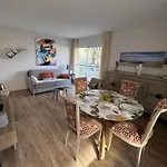 Apartment T2 Au Calme Avec Balcon Et Parking Prive Arcachon