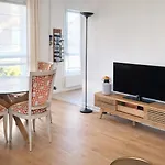 Apartment T2 Au Calme Avec Balcon Et Parking Prive Arcachon