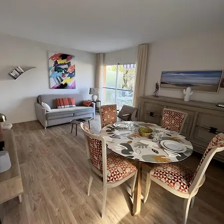 Daire T2 Au Calme Avec Balcon Et Parking Prive Arcachon