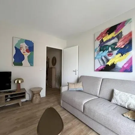 Apartmán T2 Au Calme Avec Balcon Et Parking Prive Arcachon