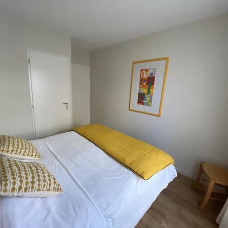 Apartment T2 Au Calme Avec Balcon Et Parking Prive Arcachon
